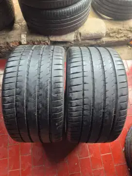 Ban copotan Porcshe mechlin pilot sport4S 305/30 R20 95% ..2pcs