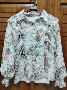 Atasan bunga cantik