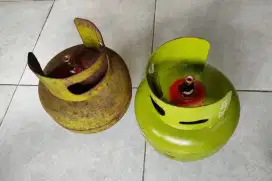 DIJUAL 2 TABUNG GAS 3 KG KONDISI MSH BGS GAK ADA MINUS MSH LYK PAKE