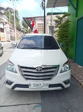 TOYOTA KIJANG INNOVA MATIC ISTIMEWA