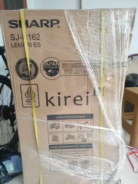 FOR SALE KULKAS SHARP