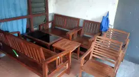 Mejakursi kayu jati