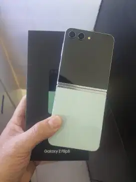 Samsung Z Flip 5 8/256Gb Fullset Original