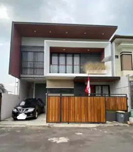 Rumah mewah, 2 lantai, fully furnish, swimming pool.. Tasikmalaya