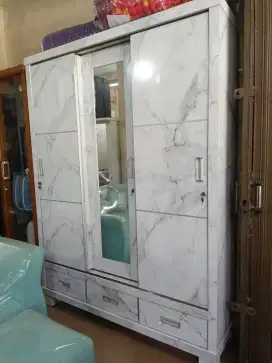 Lemari HPL 3pt uk 160