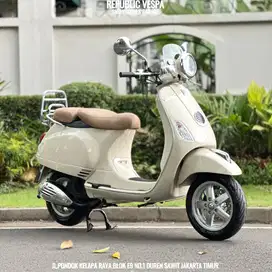 DIJUAL CEPAT Vespa LXV 150 3VIE Th 2016 WARNA KREM FAVOURITE COLOUR