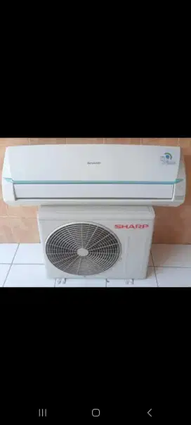 Jual ac Sharp 1/2 pk lowwat 320 watt kondisi 95% ori semua