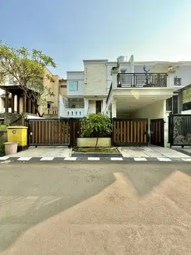 JUAL RUMAH DI PERMATA MEDITERANIA JAKARTA SELATAN PERBATASAN JAKARTA