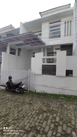 Rumah Dijual Turun Harga Siap Huni