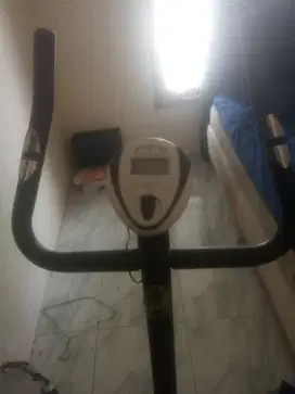 Sepeda streadmil x2fit