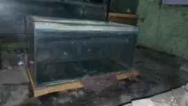 aquarium bekas murah, ukuran 100x50x50, kaca 5mm,