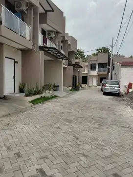 Dicari urgent yang serius kerja pocokan buat momong bayi 1 bulan