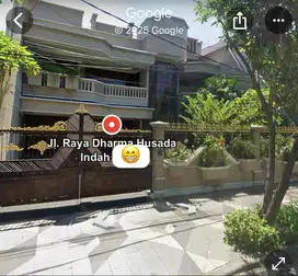 DIJUAL RUMAH MEWAH RAYA DHARMAHUSADA INDAH! TEPAT DI KOMERSIAL AREA!