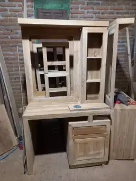 Meja Rias minimalis