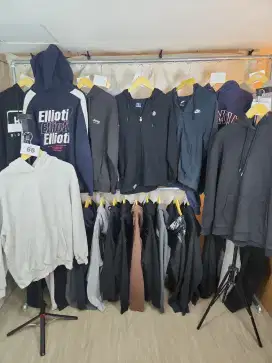 LOWONGAN: HOST LIVE JUAL HOODIE DAN ADMIN SOSMED, AREA MANGGA BESAR