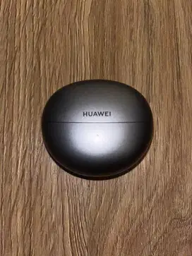 Huawei FreeClip (charging case only)