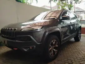 Jeep Cherokee 2015 Bensin