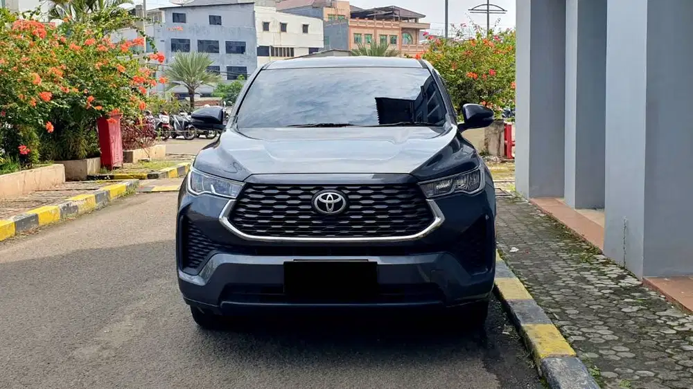 [ BERGARANSI ] Toyota Zenix 2.0 V CVT Bensin AT Abu 2023/2024
