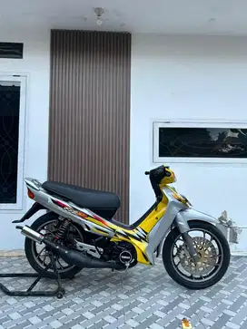 Yamaha FIZ R Milenium Asli Kuning