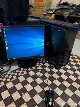 Fullset cpu core i5 gen2 & monitor LG 19 in kondisi normal.