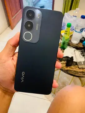 Jual vivo y19s warna hitam
