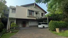 RUMAH CANTIK 2 LANTAI GREENCOVE BSD, SIAP HUNI