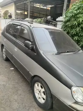 Kia Carens 2000 Bensin