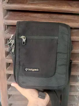 Tas slempang bodypack