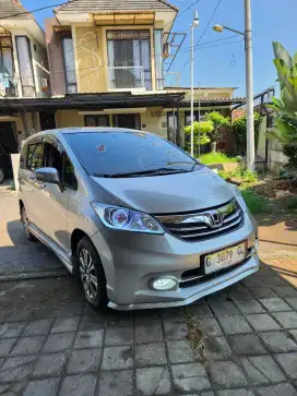 Honda freed PSD
