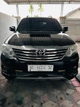 Fortuner 2013 VNT TRD Hitam manual