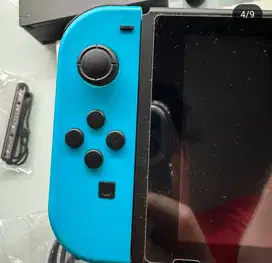 NINTENDO SWITCH V2 NEON RED BLUE