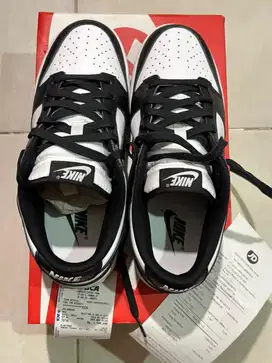 Sepatu Nike Dunk Low