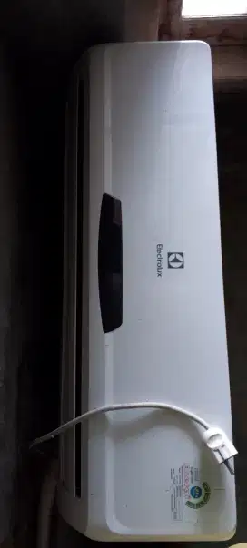 AC Electrolux 1/2 pk