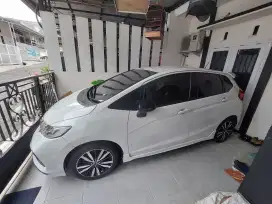 DIJUAL JAZZ RS 1.5 MANUAL PUTIH