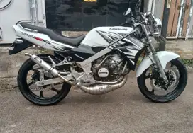 KAWASAKI NINJA 150 R WARNA PUTIH