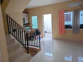 Disewakan Rumah Siap Huni di Royal Palem City Resort Cengkareng Jakart