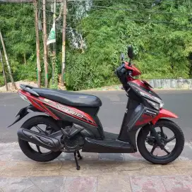 Vario Cw 2010 -Merah lengkap Bagus