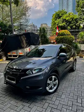 HRV E 1.5 AT 2018 LOW KM!!