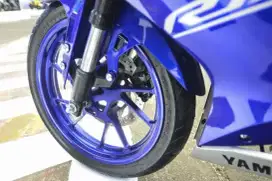 DI CARI VELG DEPAN R15 V3 ORIGINAL WARNA BIRU