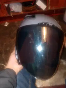 D jual helm j5 warna silver masih bagus