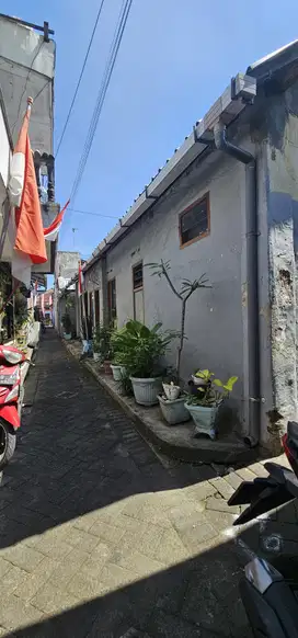 Rumah murah 2 unit 100 m raya ja suprapto dekat hotel savana dan RS