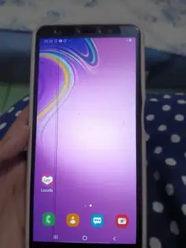 Samsung A7 2018 ada garis dilayar
