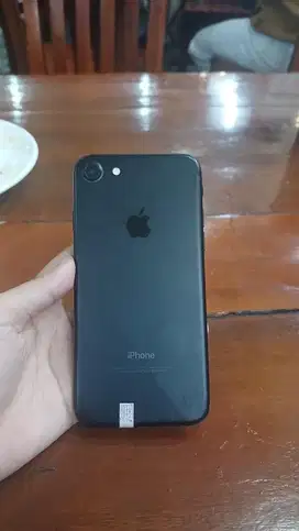 Iphone 7 bekas 32gb
