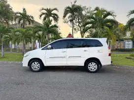 Inova barong 2.5 matic 2013 akhir solar