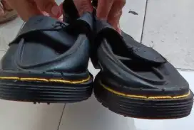 Sepatu Loafers size 42