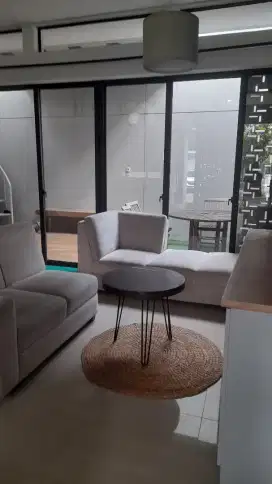 Sewa Flora Summarecon Full Furnish Bagus  Nego