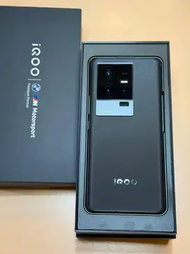 iQOO 11 5G Ram 16GB internal 512GB Alpha