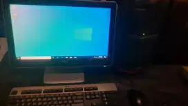 1 paket core i3 2100 + LCD 19 in merk HP tinggal pakai aja