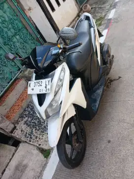 Honda Vario Old 125 2013 KZR ss lengkap mesin bagus pajak hidup plat K