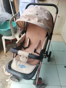 STROLLER MERK BABY DOES DAN EXOTIC